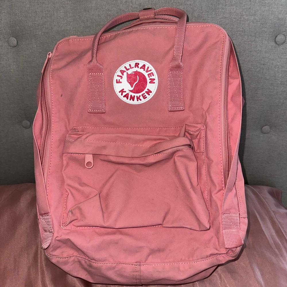 FJALLRAVEN Kånken Backpack